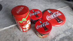 Vintage Coca-Cola Wall Button & Tins (1990sEdition)«