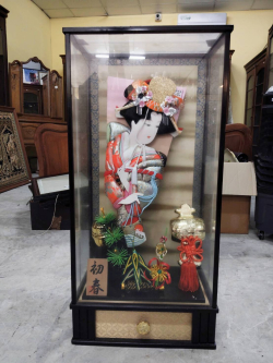 Large Japanese display box you can remove what is inside and keep your own items.