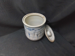 Rare Vietnamese 1940s tea ceremony water vessel Mizusashi ,Ceramic, VGC
H14cm.W13cm.
