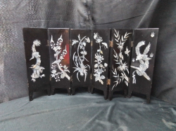 An Old Chinese mother of pearl 6 panel folding screen, Hand Painted on back 
H26.2cm W48cm.