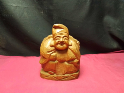 A Daruna figure 
H20cm.W14cm.