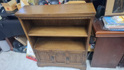 Antique Oak small Bookcase. Dimension W.84 cm H.103 cm D.25 cm