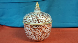 A very large 24 cm high Thai Benjarong lidded bolw. Enamel overglaze hand paintinted floral gold gilted designs perfect condition.