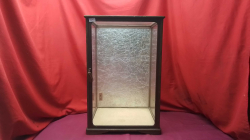 High quality large display box.
30x36x55cm.