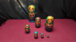 Set of seven pieces Russian doll