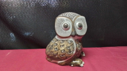 Ceramic Owl Statue Bird Figure.
11x10x14cm.