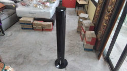A black free standing fan.
W/o