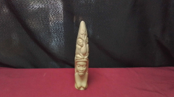 An African tusk Carving.
H22cm.W5cm.