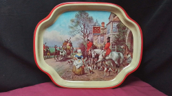 A Nice Worcester ware tin tray.
L41 W34cm.