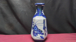 Heavy Old Drip Glazed Chinese Vase,Hand Painted, Marking as base.
H31 W13cm.