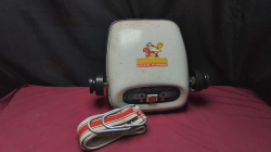 A Wall fixing Fitness massager with all body vibrates and all Fitness work well need tidying. 