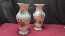 Pair of floral Vase .
28x13cm.