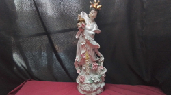 A Tall Ceramic Geisha Girl with Flowers some A/F
21x56cm.